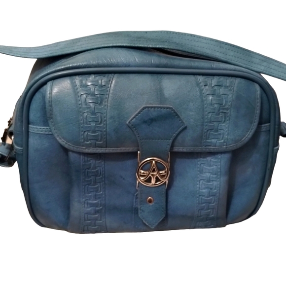 American Tourister Handbags - Vintage American Tourister Carry On Bag